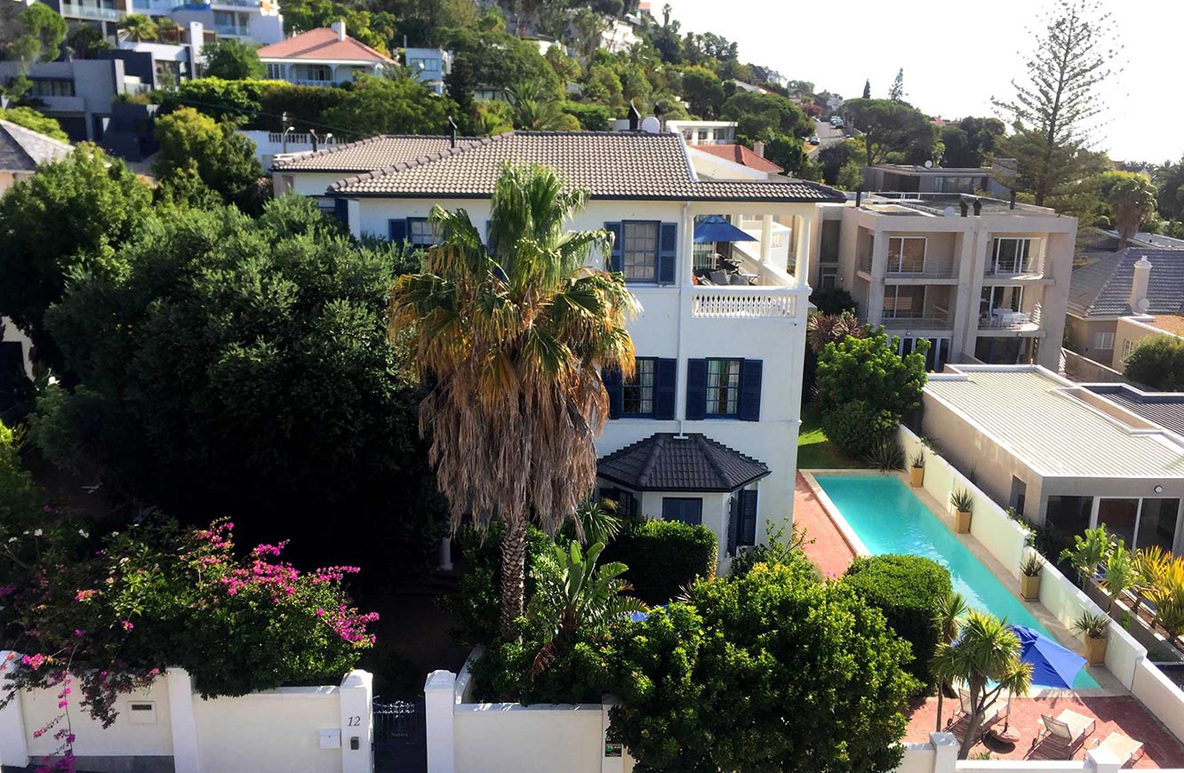 The-Walden-Suites,-Fresnaye,-Cape-Town